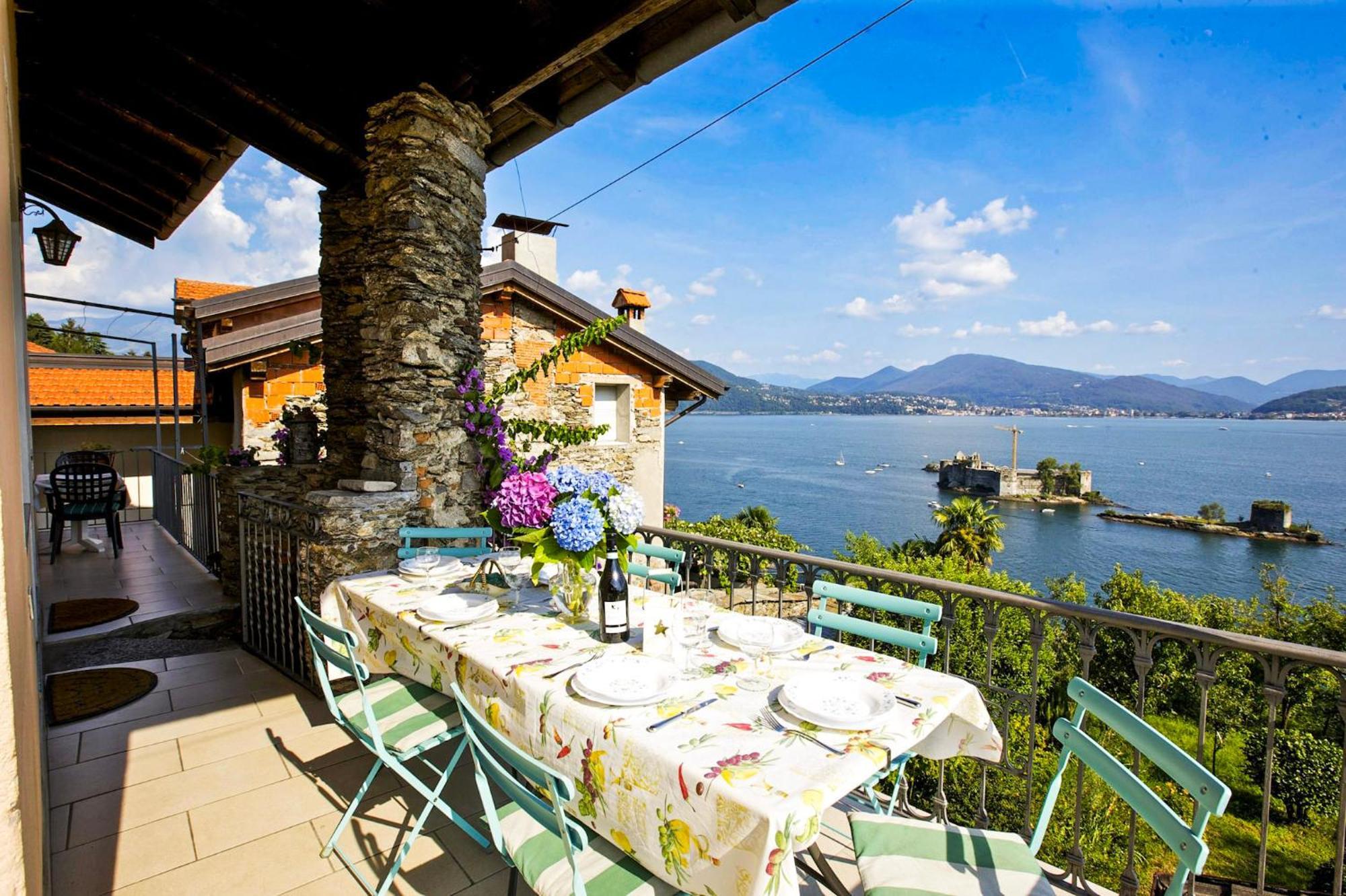 Casa Bougainville Cannobio Buitenkant foto